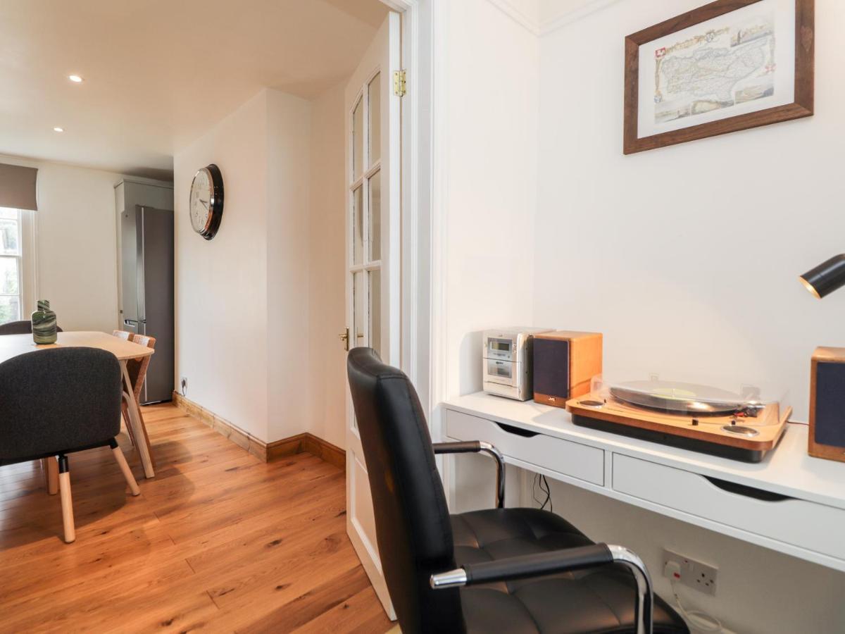 Fairlight View Apartment Фолкстон Екстериор снимка
