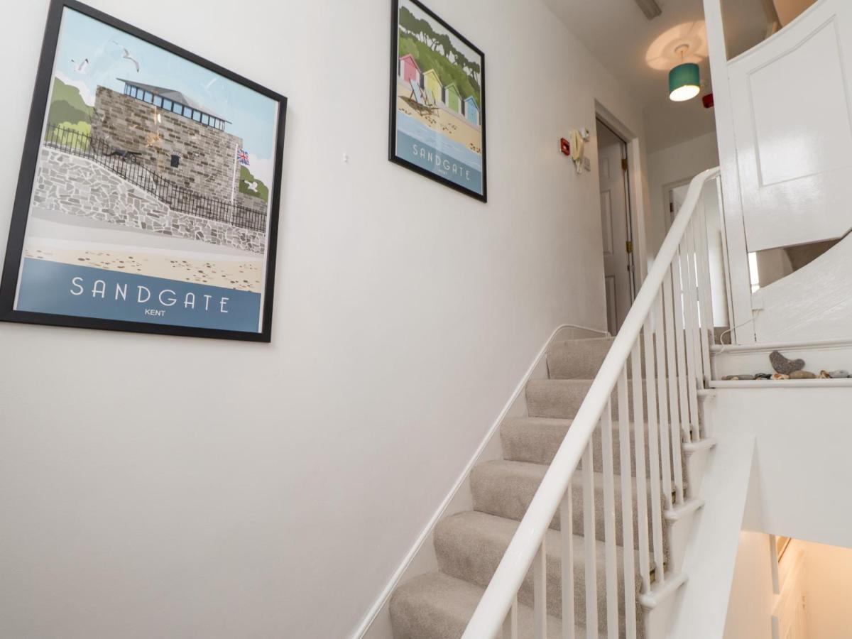 Fairlight View Apartment Фолкстон Екстериор снимка