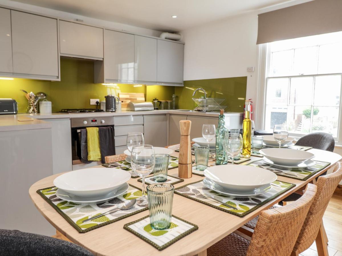 Fairlight View Apartment Фолкстон Екстериор снимка